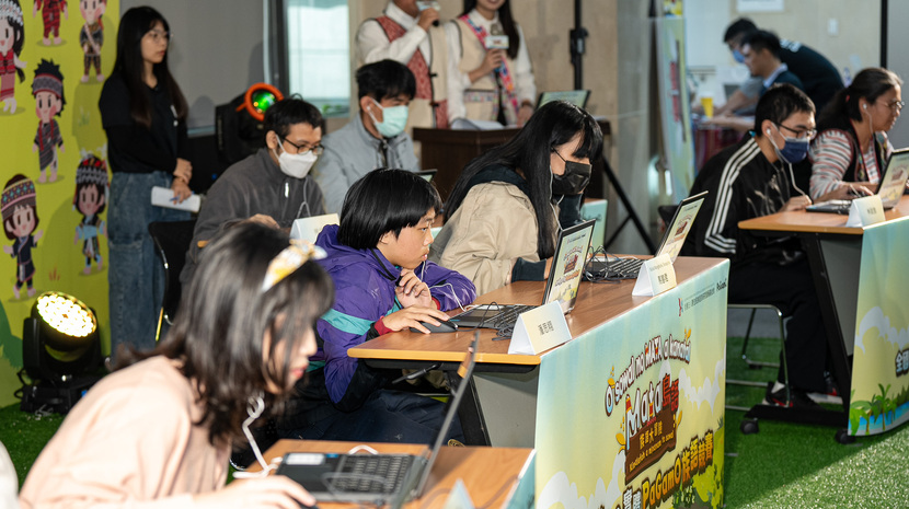 十位選手同場較勁，以精彩的電競展現各族群語言的獨特魅力。